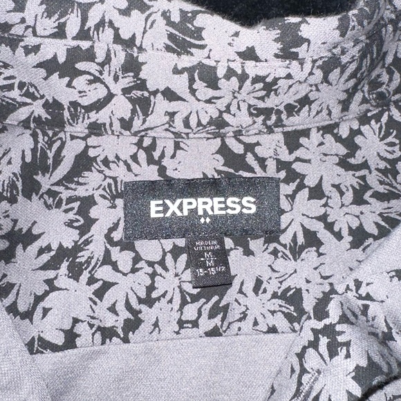Express button down - Picture 3 of 3